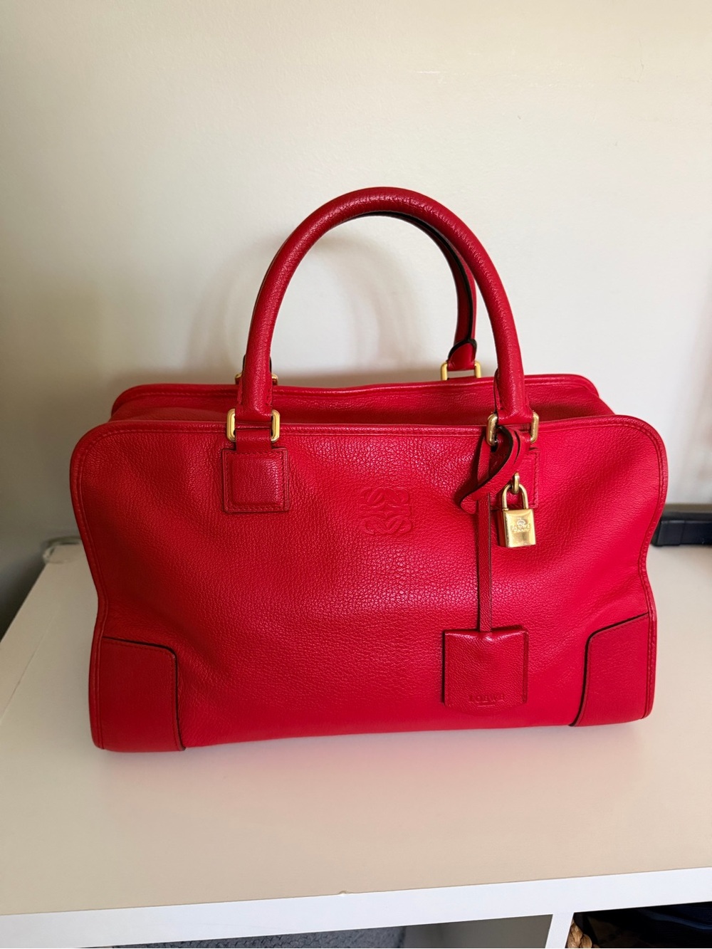 Loewe Red Amazona 36